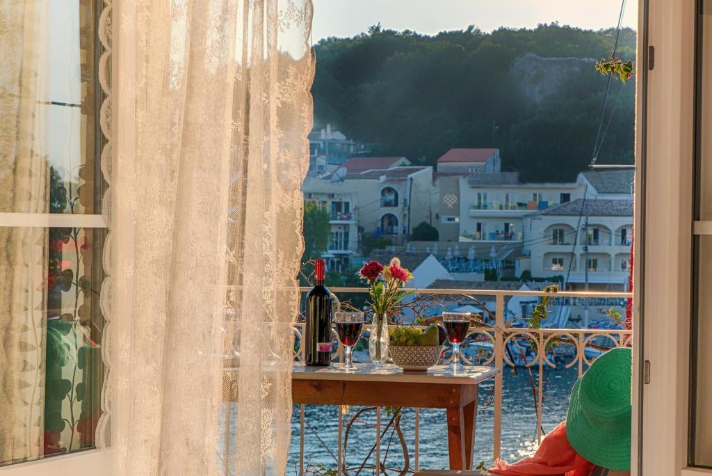 MANESSIS Apartments Kassiopi Bay Corfu room 4